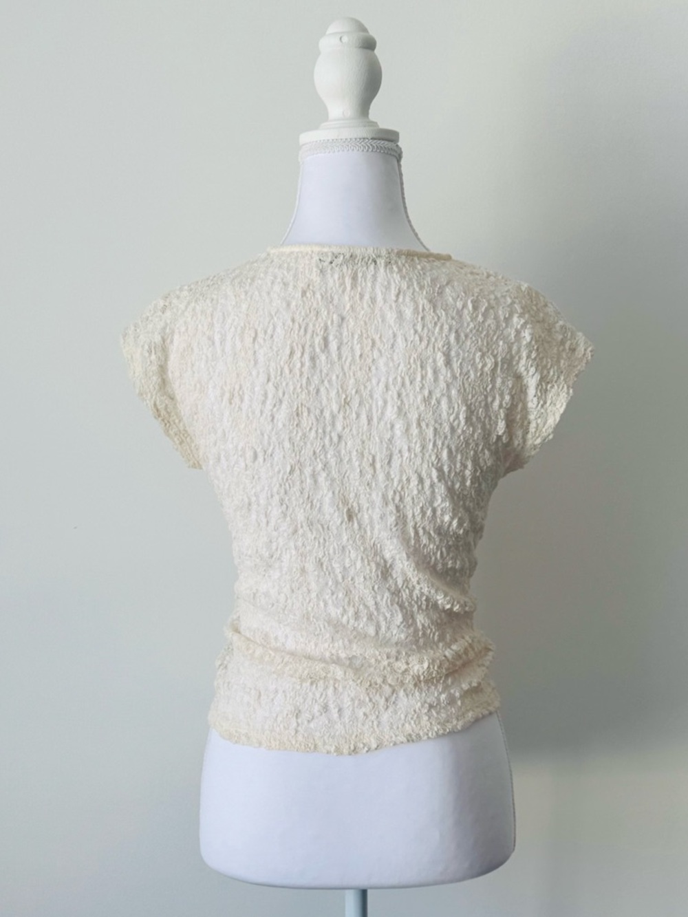 Abercrombie & Fitch Cream Lace Fitted Top 🤍 - Picture 2 of 4